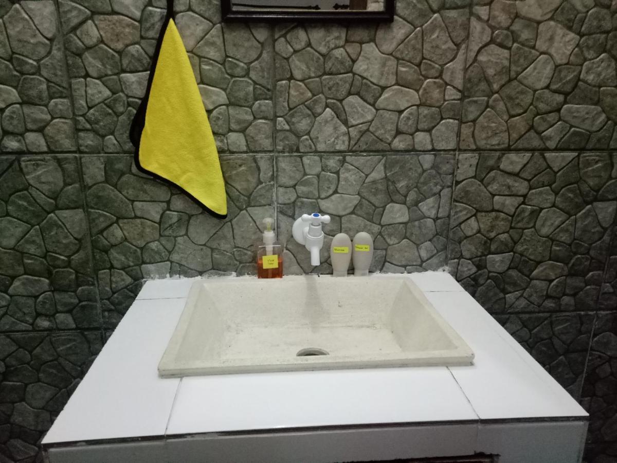 Ani Bungalows Джили Трауанган Екстериор снимка